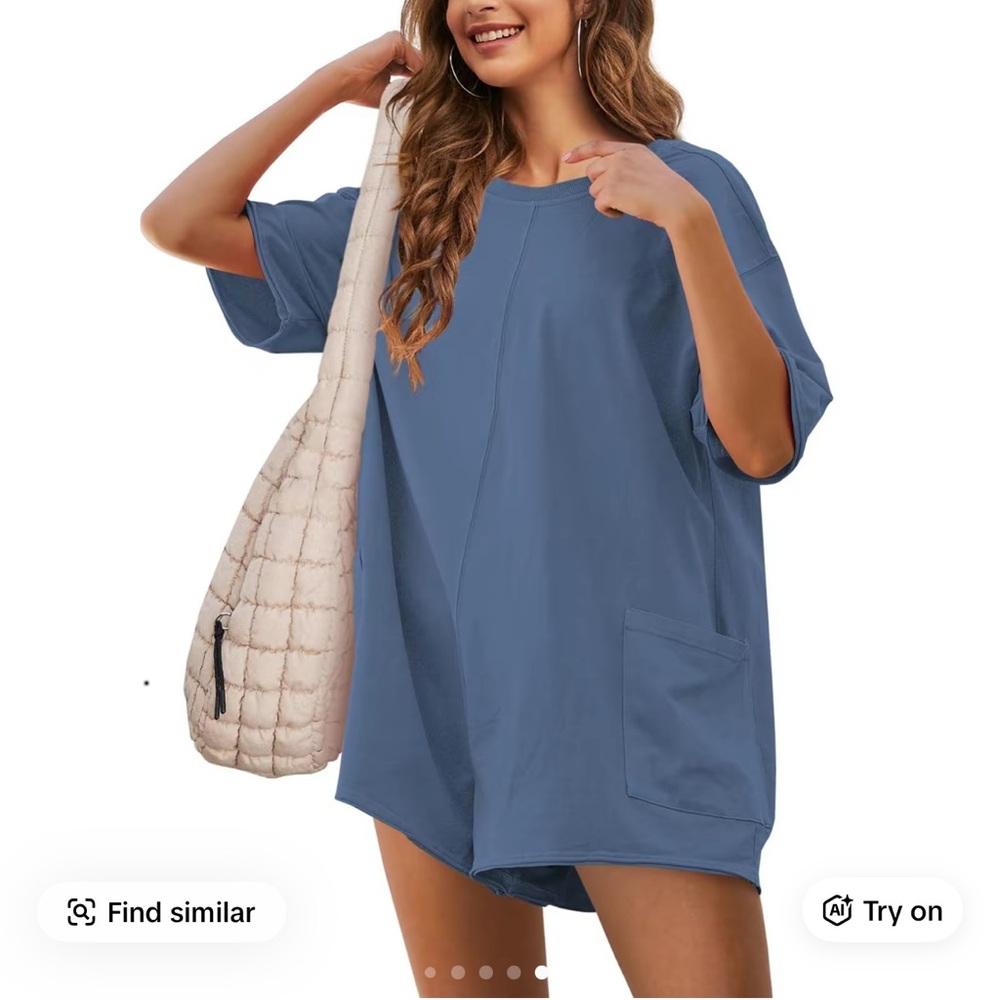 Blue tee shirt jumper with pockets